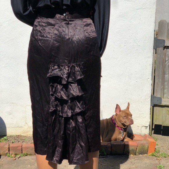 Ruffle Tail Satin Skirt - Picture 4 of 8